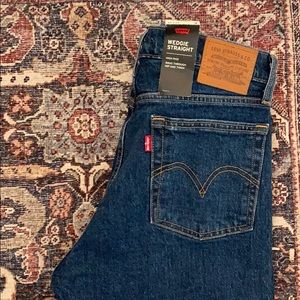NWT Levi’s wedgie straight